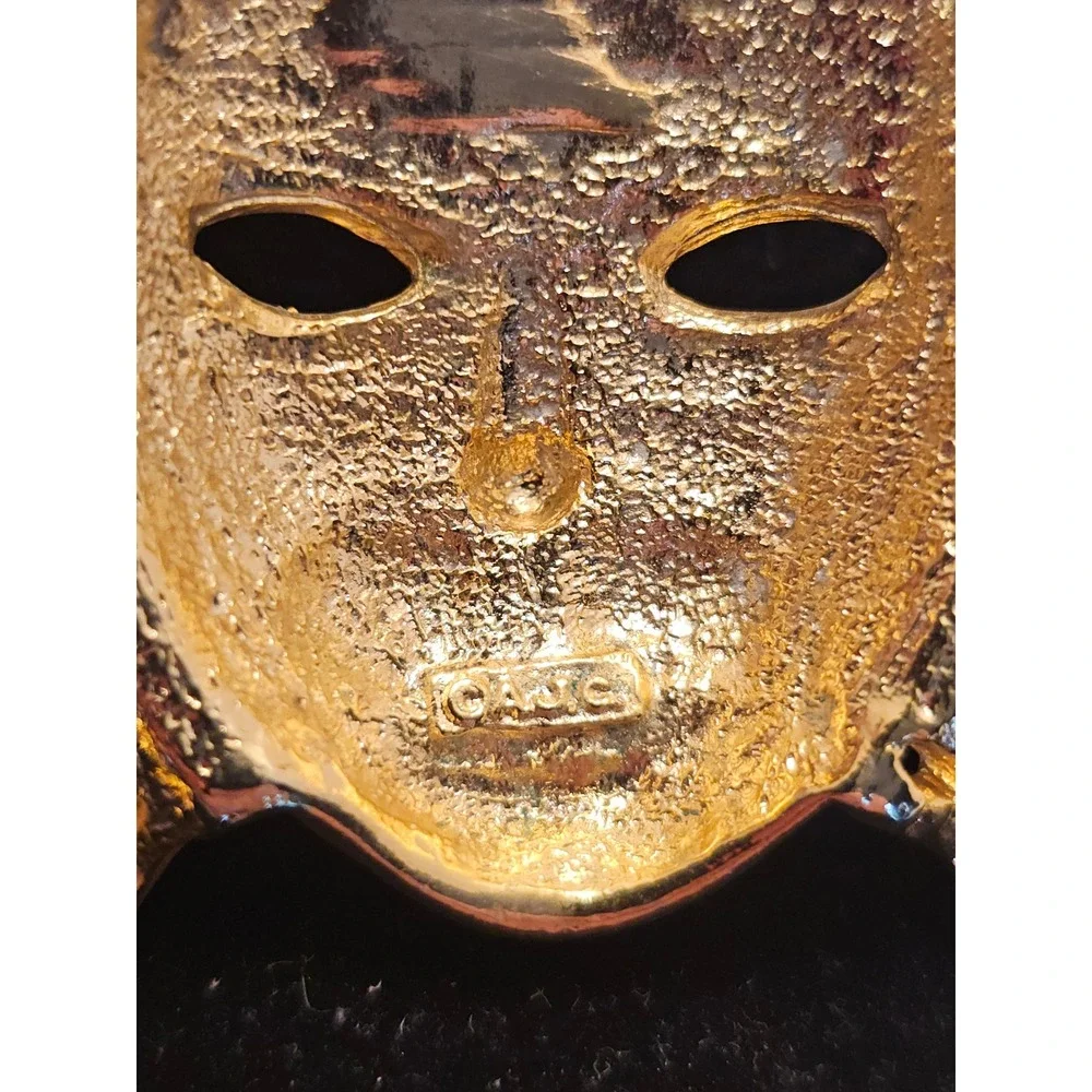 AJC Vintage Gold Tone Lion Mask Brooch Venetian Masquerade Statement Pin